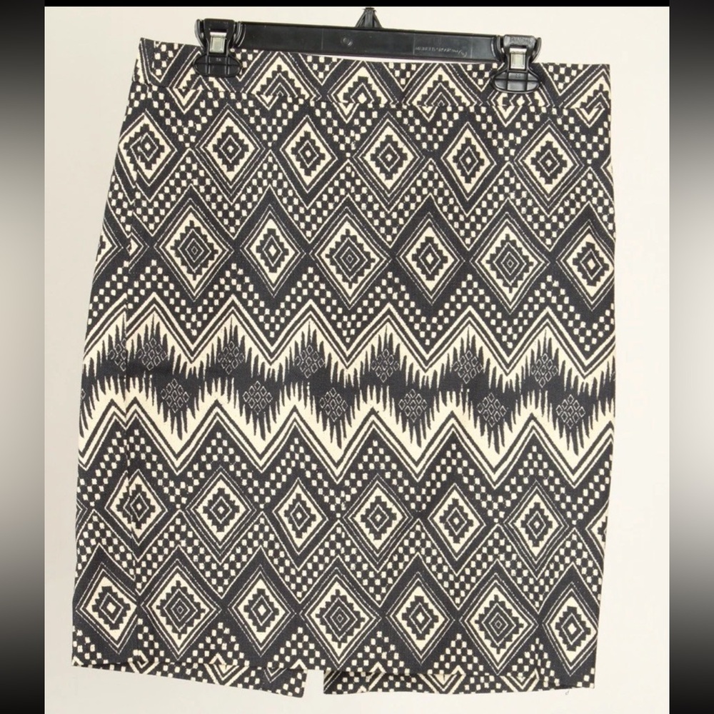 J. Crew Skirt Women’s 6 Black White Striped Aztec Pencil Lined 100% Cotton